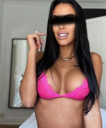 У меня есть все, чтобы сделать нашу встречу незабываемой: красивое тело, стройные ножки и нежные губки. Я готова подарить тебе непревзойденное удовольствие и исполнить все твои фантазии. 💋 Мои услуги включают классический секс, оральный секс, массаж и многое другое. Я гарантирую полное удовлетворение и приятную атмосферу. 🌟 Мои фото 100% реальны! Убедись в этом сам, пролистав мое портфолио. 📸 Каждый момент со мной будет запечатлен в твоей памяти надолго. Не упусти шанс испытать незабываемые эмоции и приятные ощущения! Жду тебя возле Москвы. 😉 2712, 22 года